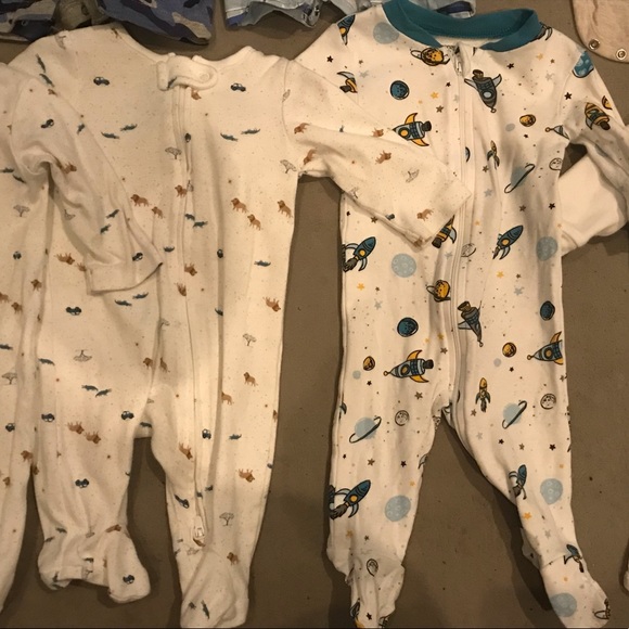 Lot of 11 Gap Baby Boy one Pieces 0-3 months - Picture 5 of 10